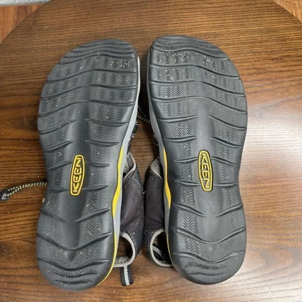 Keen Newport Sandals Men's 11 Black‎ Waterproof Comfort Sport Hiking Fisherman